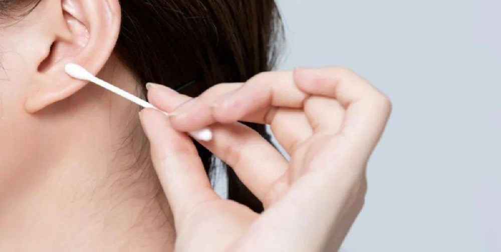 全网都在“挖呀挖呀挖”，帮耳通提醒：耳朵可不能随便挖......