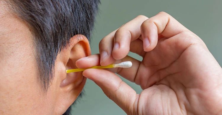 吞咽口水，耳朵痛？可不止是中耳炎这么简单