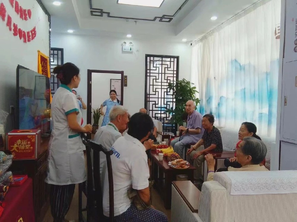 帮耳通：一场生日庆典，见证“清晰听力”与爱同行